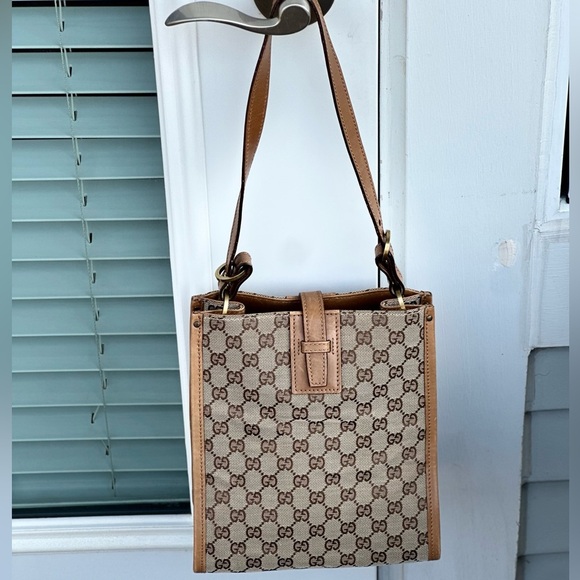 Gucci Canvas Shoulder Bag - Picture 2 of 13